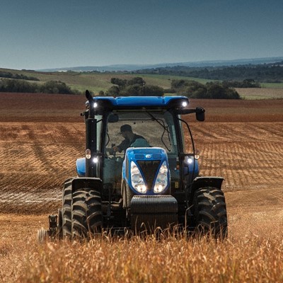 New Holland vuelve a la Expo Rural como Tractor Oficial