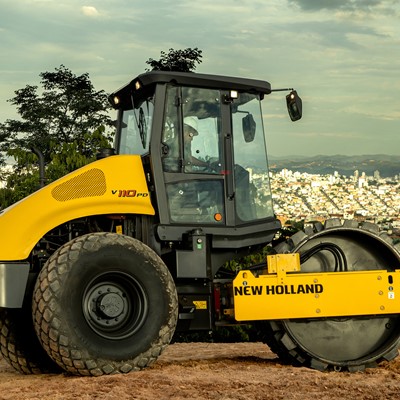 Novo rolo compactador New Holland V100PD