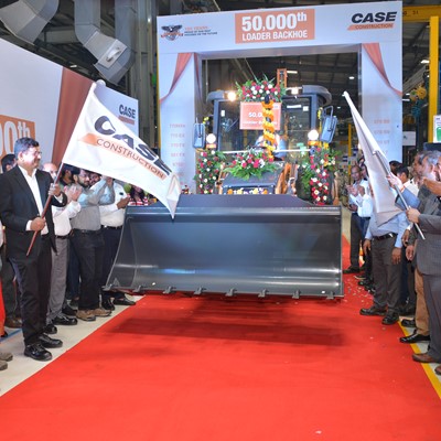 凯斯工程机械印度皮坦普尔工厂第50000台挖掘装载机下线