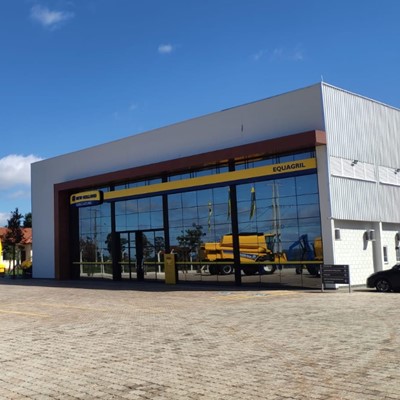 New Holland e Equagril reinauguram loja no MS com novo padrão de atendimento da marca