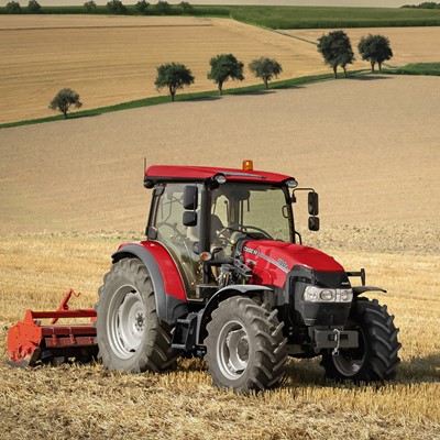 CASE-IH_FARMALL_A_ON THE FIELD_fin