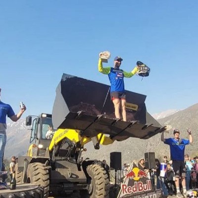 New Holland Construction presente en “Red Bull Los Andes”, la carrera de motocross de más alto nivel de la región