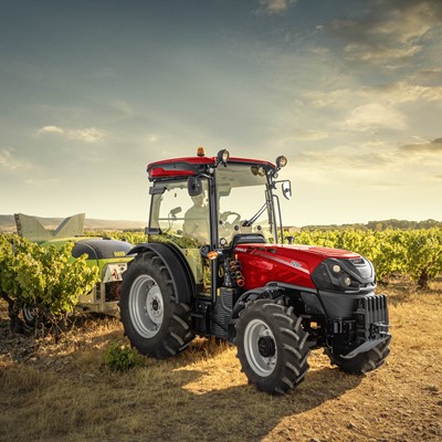 CASE IH_QUANTUM_120F_ON FIELD