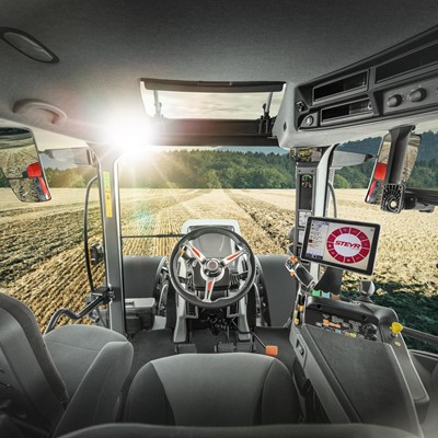 STEYR_IMPULS CVT_INSIDE THE CAB