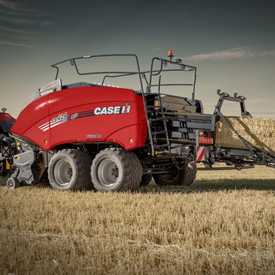 CASE IH_LB_424XLD_EXTRA DENSE BALES