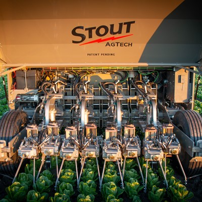 Stout Smart Cultivator Open - CNH Industrial