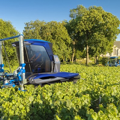 New Holland Straddle Tractor Concept