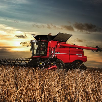 CASE IH_AXIAL FLOW 150 SERIES_HARVESTING ON FIELD