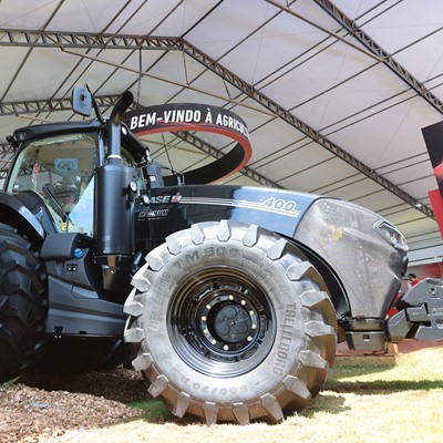 Magnum Black Limited Edition é destaque da Case IH na Coopavel