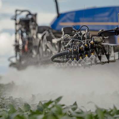 Pulverizador Defensor da New Holland Agriculture