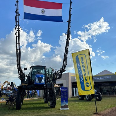 New Holland se destaca con sus productos en Innovar 2023