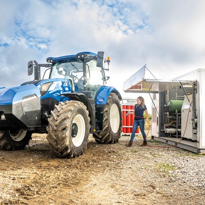 New Holland T6 Methane Power Tractor