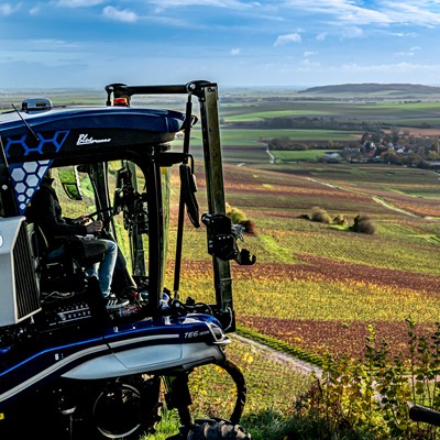 New Holland Straddle Tractor TE6 Range