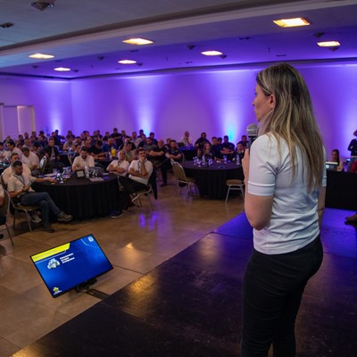 M s de 200 especialistas participaron en el segundo encuentro nacional de t cnicos de New Holland