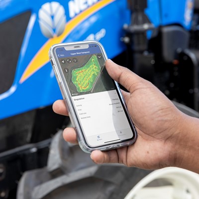 New Holland TT and TT4 tractors lead the way in smart farming with MyPLM Connect