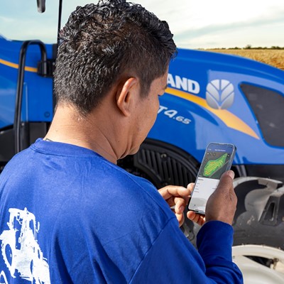 New Holland TT and TT4 tractors lead the way in smart farming with MyPLM Connect