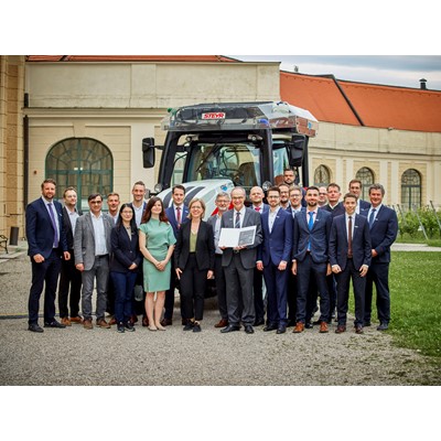 STEYR AND TU WIEN UNVEIL FCTRAC BIOGENIC HYDROGEN POWERED TRACTOR PROJECT