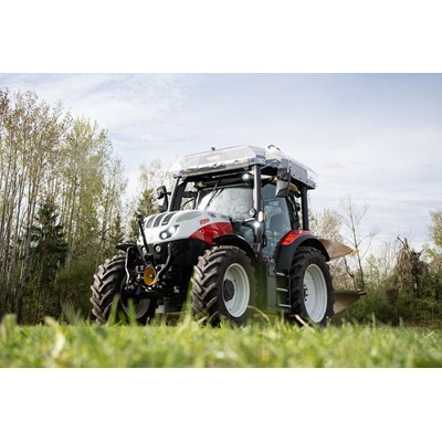 STEYR AND TU WIEN UNVEIL FCTRAC BIOGENIC HYDROGEN POWERED TRACTOR PROJECT