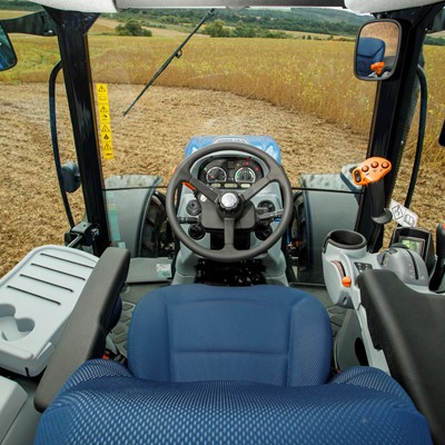 T6 140 Electro Command da New Holland