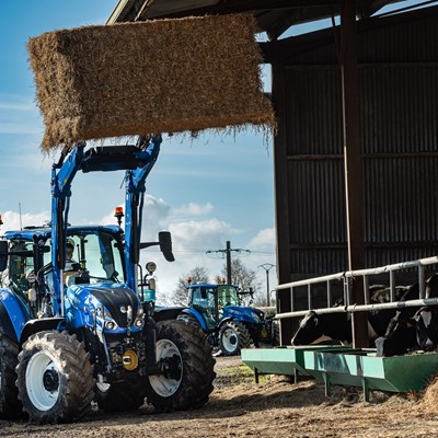 New Holland T5 Dual Command