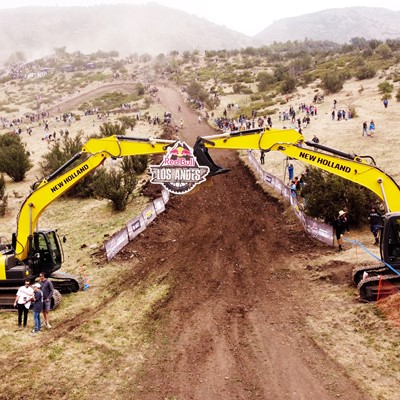 New Holland Construction acelera forte no Red Bull Los Andes