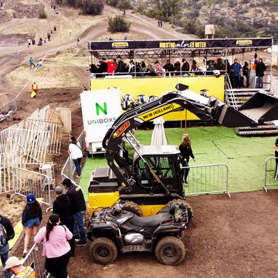 New Holland Construction acelera forte no Red Bull Los Andes