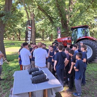 Más de 1.200 niños y adolescentes formaron parte del Proyecto Siembra de Case IH