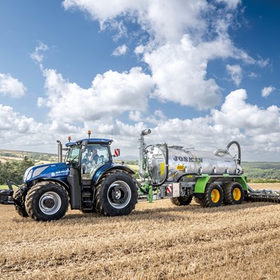 New Holland at the 2025 International Agricultural Show with the T7 270 Methane Power