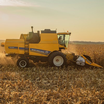 Colheitadeira TX5 90 da New Holland