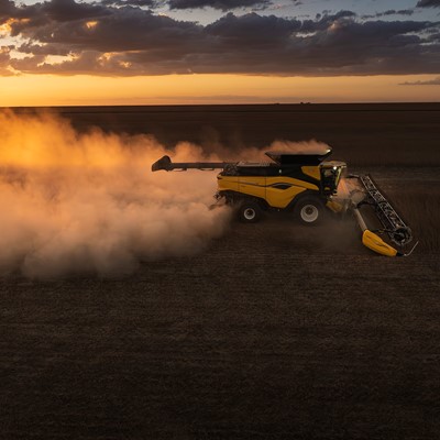 CR11 da New Holland maior colheitadeira de duplo rotor do mundo