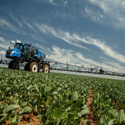 Pulverizador Defensor 2500 da New Holland