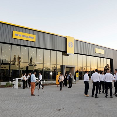 New Holland continua sumando tecnologia y expandiendo su red de concesionarios