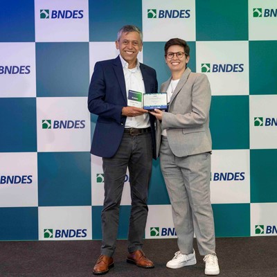 Banco CNH destaque no pr mio Reconhecimento BNDES por seu papel no apoio inova o