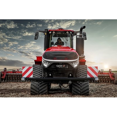 Innovative design takes Quadtrac 715 to twin Red Dot award win
