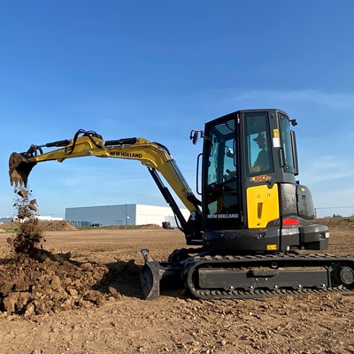 E50D Digging