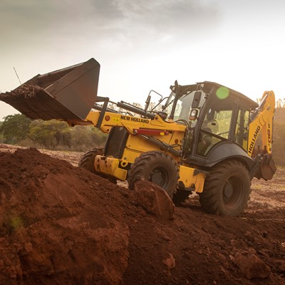 Retroescavadeira B80C