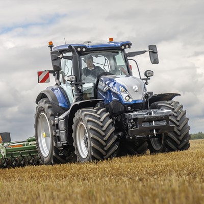 New Holland T7 Standard Wheelbase
