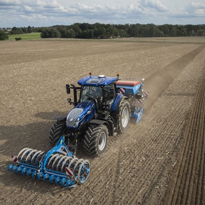 New Holland T7 Standard Wheelbase