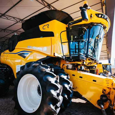 A nova CR7 Arrozeira da New Holland venceu o Pr mio Gerdau Melhores da Terra na categoria Agricultura de Escala