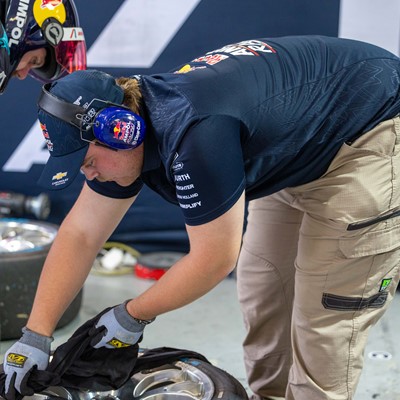 Get things done attitude earns Warracknabeal apprentice Sandown 500 Supercars experience