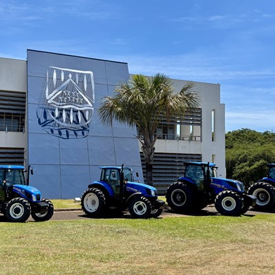 New Holland e Universidade do Agro firmam parceria para impulsionar capacita o e inova o no campo