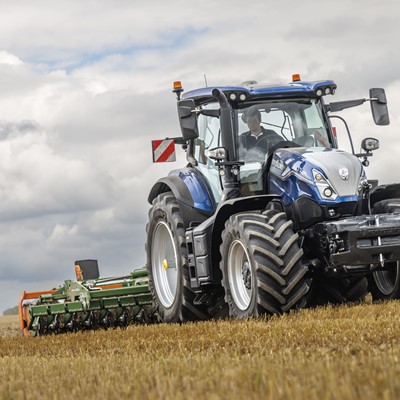 New Holland T7 Standard Wheelbase 2