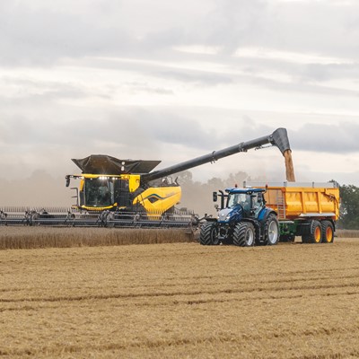 T7 Standard Wheelbase Tractor with CR11 Combine