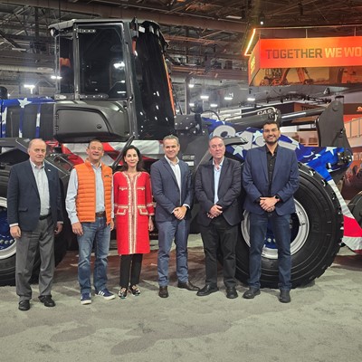 CASE y Brasif renuevan su alianza durante CONEXPO 2026