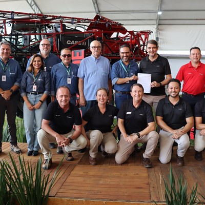 Assinatura do Termo de Coopera o entre Case IH e Senar RS
