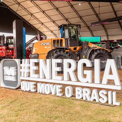 P carregadeira 721E a etanol