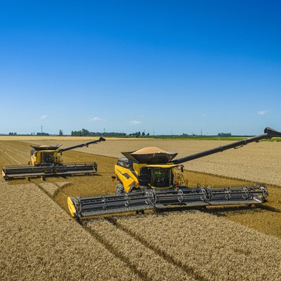 Fairfield Farms upgrades to New Holland CR11 combines after wet tough trial season