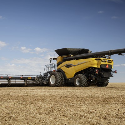 Automatizacion y alto rendimiento New Holland presenta la cosechadora CR11 en Argentina