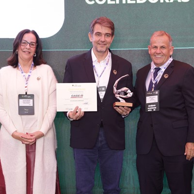 Quem representou a marca durante a cerim nia foi o diretor Comercial da Case IH Brasil Denny Perez