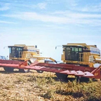 Con mas de 20 anos junto a New Holland la familia Vilas adquirio la cosechadora de doble rotor mas grande del mundo